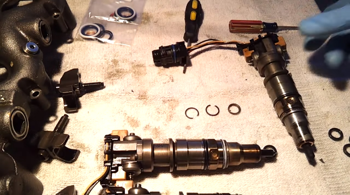 Top 4 Best Injector for 6.0 Powerstroke in 2023 [Updated]